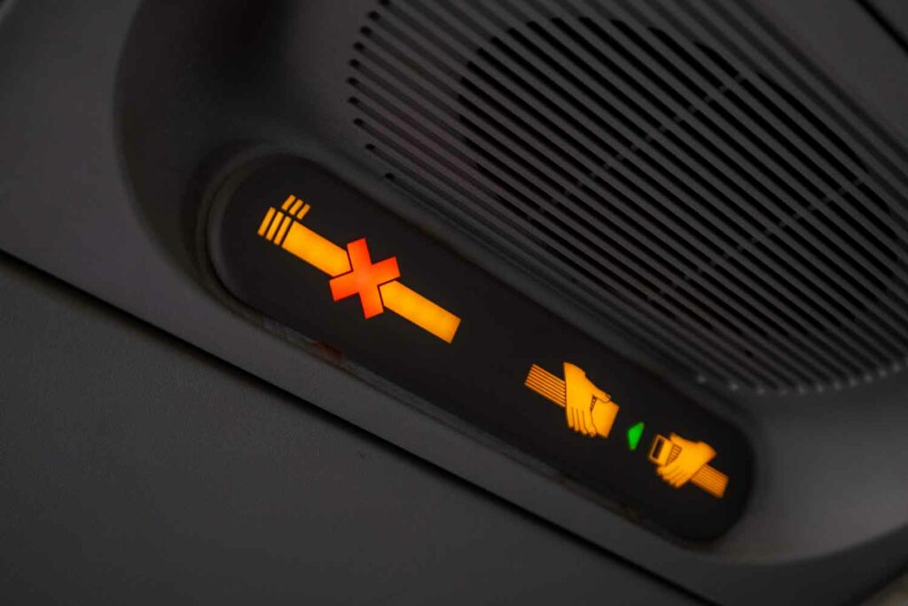 no-smoking-sign-in-flight-1024x683.jpg