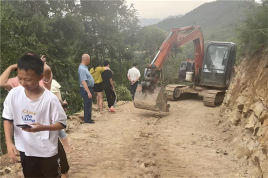 長城村新建林區道路